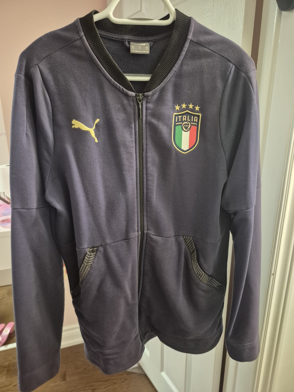 Euro 2020 Puma Men's Italia Zip-Up Jacket - Navy with Gold Logo